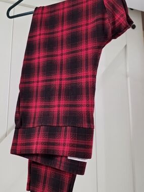 Loft Red and black plaid leggings! Game Day!!